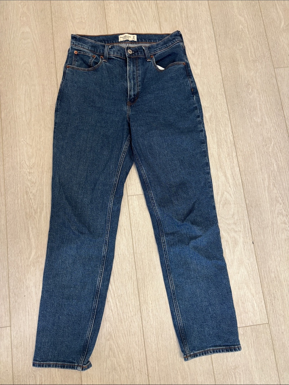 Abercrombie & Fitch The Ankle Straight Ultra High Rise Blue Jeans size 28 / 6 L